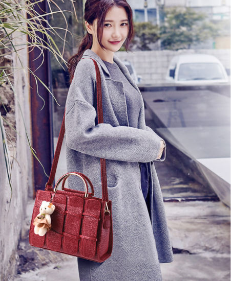 PU Splicing Fashion Lady Handbag with Doll Hanging Bags (WDL0203)